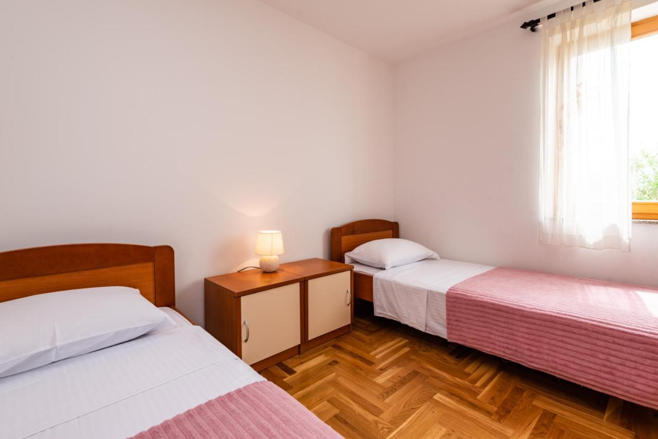 Apartments Smiljanic Tribalj Exterior foto