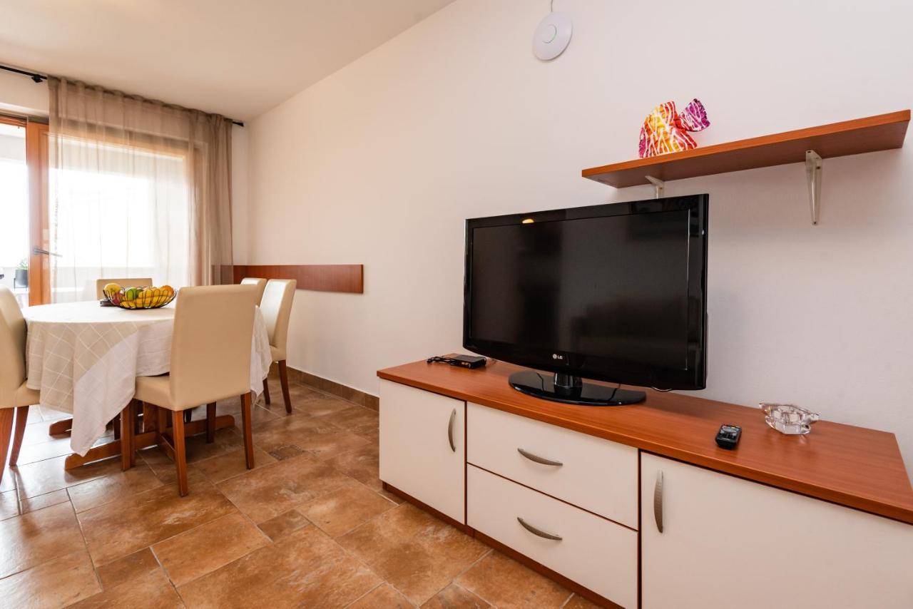 Apartments Smiljanic Tribalj Exterior foto